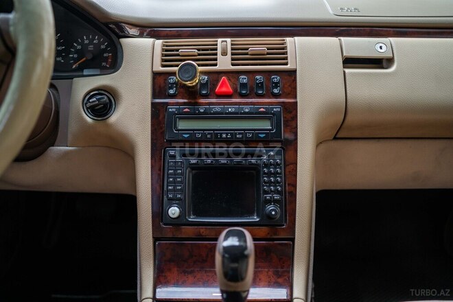 Mercedes E 320 2001, 400,000 km - 3.2 l - Bakı