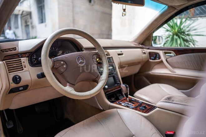 Mercedes E 320 2001, 400,000 km - 3.2 l - Bakı