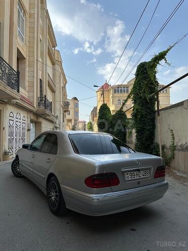 Mercedes E 280 2001, 345,000 km - 2.8 l - Bakı