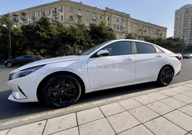 Hyundai Elantra 2023, 52,800 km - 1.6 l - Bakı
