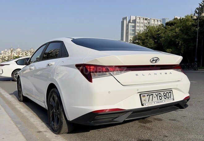 Hyundai Elantra 2023, 52,800 km - 1.6 l - Bakı