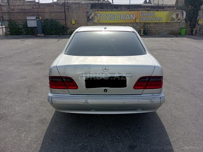 Mercedes E 280 1999, 685,360 km - 2.8 l - Bakı