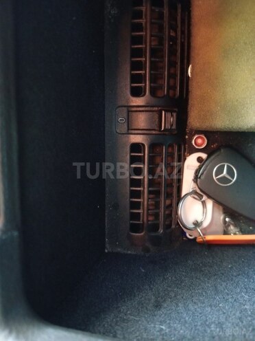 Mercedes E 280 1999, 685,360 km - 2.8 l - Bakı
