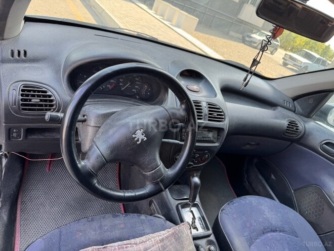 Peugeot 206 2002, 480,000 km - 1.4 l - Bakı