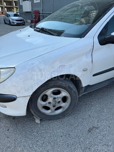 Peugeot 206 2002, 480,000 km - 1.4 l - Bakı