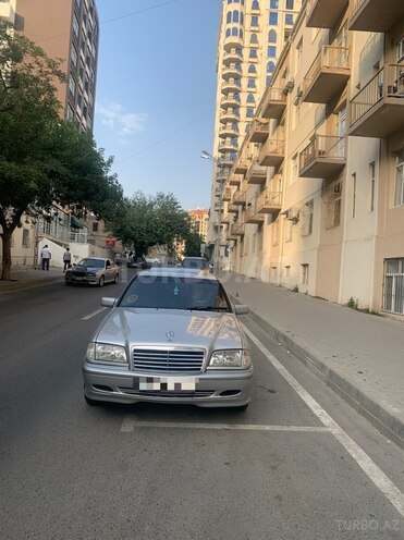 Mercedes C 220 d 1999, 436,000 km - 2.2 l - Bakı