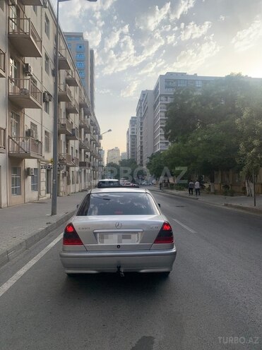 Mercedes C 220 d 1999, 436,000 km - 2.2 l - Bakı