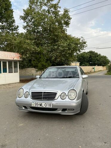 Mercedes E 270 2000, 200,000 km - 2.7 l - Ağcabədi