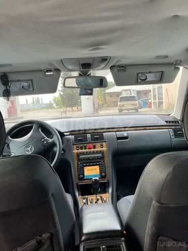Mercedes E 270 2000, 200,000 km - 2.7 l - Ağcabədi