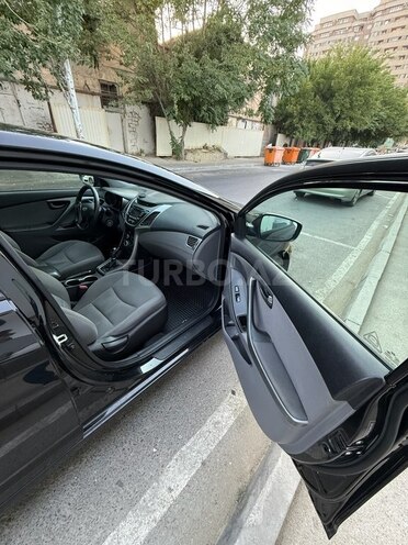 Hyundai Elantra 2015, 276,807 km - 1.8 l - Bakı
