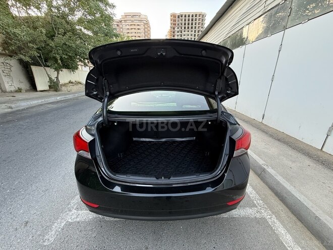 Hyundai Elantra 2015, 276,807 km - 1.8 l - Bakı