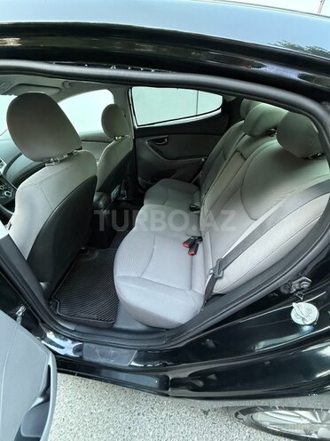 Hyundai Elantra 2015, 276,807 km - 1.8 l - Bakı