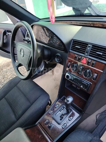 Mercedes C 180 1999, 370,000 km - 1.8 l - Masallı