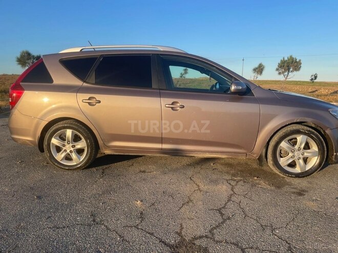 Kia  2010, 271,450 km - 1.6 l - Bakı
