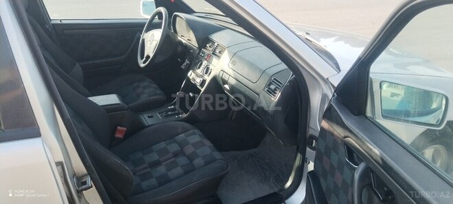 Mercedes C 280 1994, 320,000 km - 2.8 l - Qəbələ