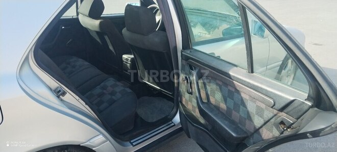 Mercedes C 280 1994, 320,000 km - 2.8 l - Qəbələ