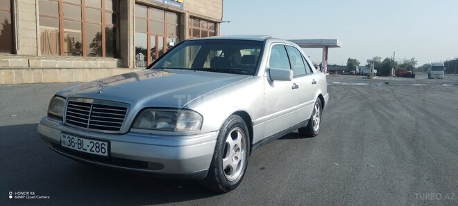 Mercedes C 280 1994, 320,000 km - 2.8 l - Qəbələ