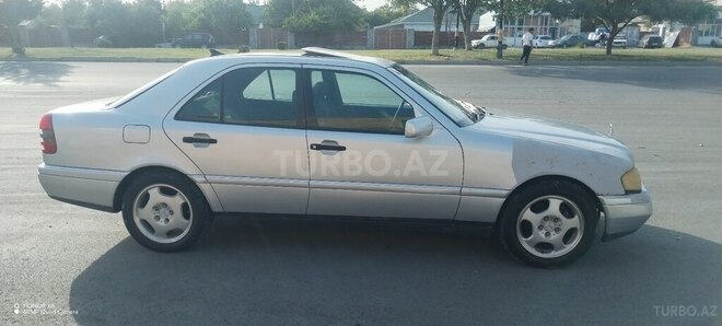 Mercedes C 280 1994, 320,000 km - 2.8 l - Qəbələ