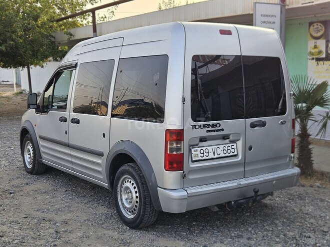 Ford Tourneo Connect 2008, 389,394 km - 1.8 l - Salyan