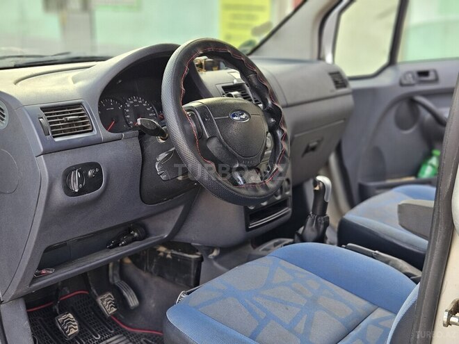 Ford Tourneo Connect 2008, 389,394 km - 1.8 l - Salyan