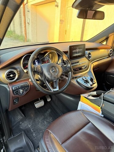 Mercedes V 250 2018, 129,000 km - 2.2 l - Bakı