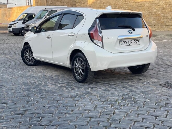 Toyota Aqua 2017, 81,000 km - 1.5 l - Bakı