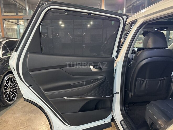 Hyundai Santa Fe 2023, 17,600 km - 1.6 l - Bakı