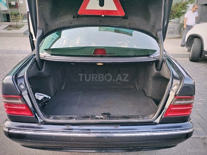 Mercedes E 230 1996, 558,200 km - 2.3 l - Bakı