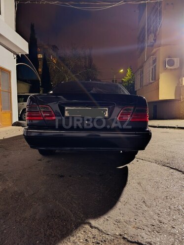 Mercedes E 270 2000, 385,000 km - 2.7 l - Bakı