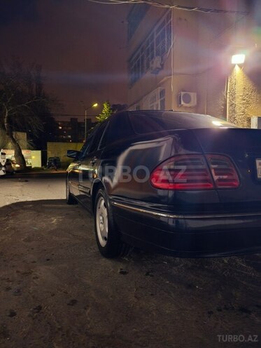 Mercedes E 270 2000, 385,000 km - 2.7 l - Bakı