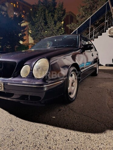 Mercedes E 270 2000, 385,000 km - 2.7 l - Bakı