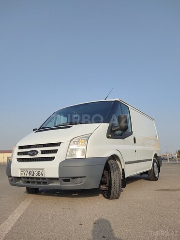 Ford Transit-4