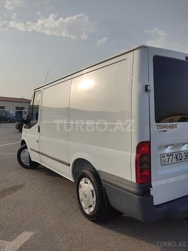 Ford Transit-18