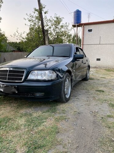 Mercedes C 240 1997, 566,425 km - 2.4 л - Zaqatala