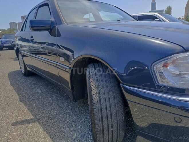 Mercedes C 220 d 2000, 300,000 km - 2.2 l - Qəbələ