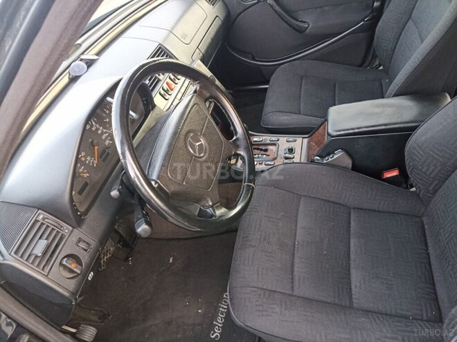 Mercedes C 220 d 2000, 300,000 km - 2.2 l - Qəbələ