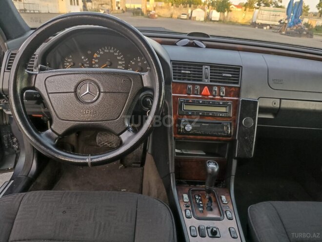 Mercedes C 220 d 2000, 300,000 km - 2.2 l - Qəbələ