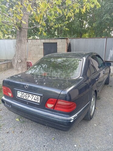 Mercedes E 240 1997, 340,000 km - 2.4 l - Goranboy