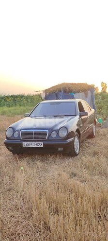 Mercedes E 240 1998, 445,699 km - 2.4 l - Xaçmaz
