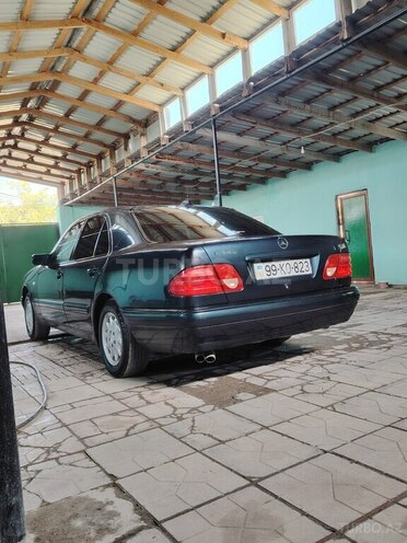 Mercedes E 240 1998, 445,699 km - 2.4 l - Xaçmaz