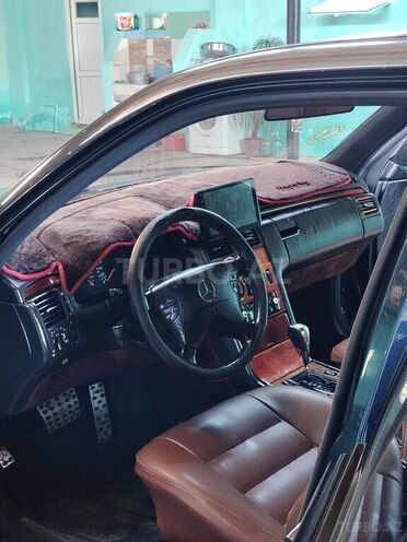 Mercedes E 240 1998, 445,699 km - 2.4 l - Xaçmaz
