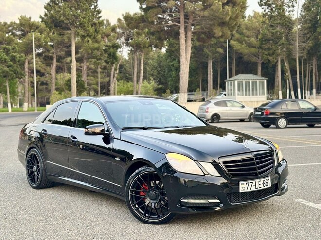 Mercedes E 220 d 2010, 214,700 km - 2.2 l - Bakı