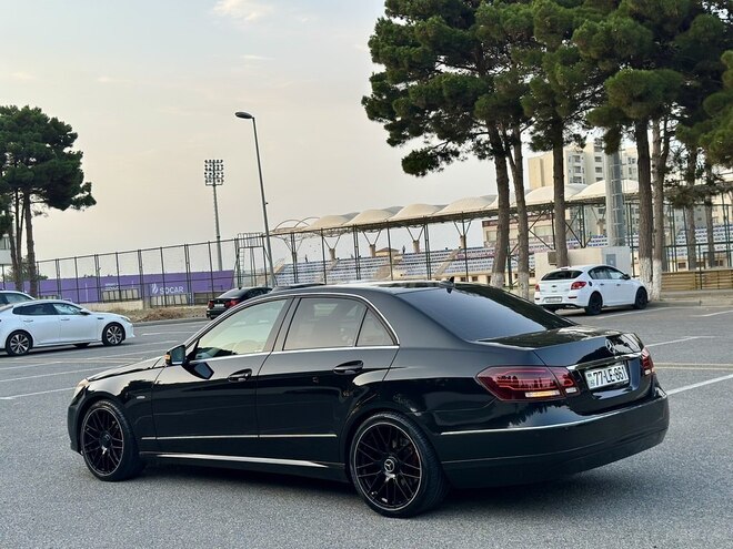 Mercedes E 220 d 2010, 214,700 km - 2.2 l - Bakı