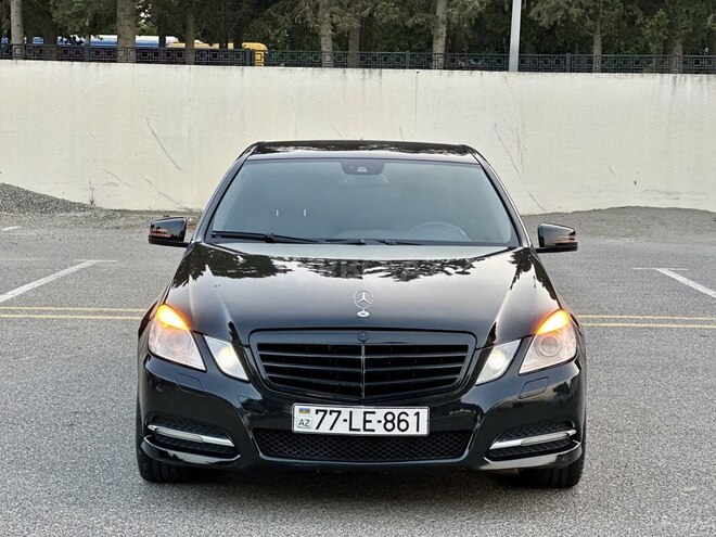 Mercedes E 220 d 2010, 214,700 km - 2.2 l - Bakı
