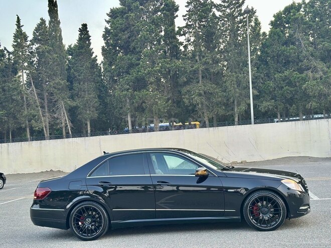Mercedes E 220 d 2010, 214,700 km - 2.2 l - Bakı