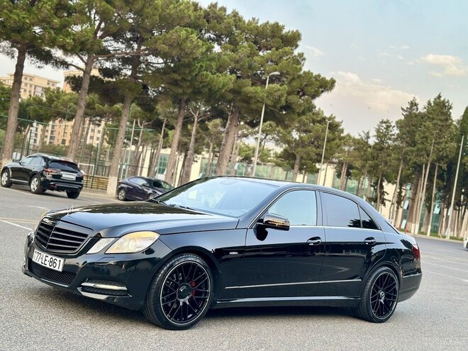 Mercedes E 220 d 2010, 214,700 km - 2.2 l - Bakı