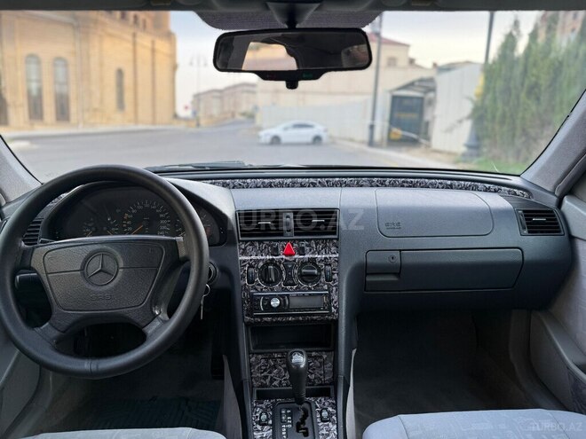 Mercedes C 180 1997, 452,636 km - 1.8 л - Bakı
