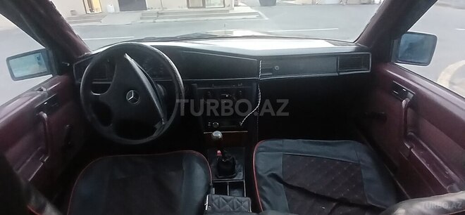 Mercedes 190 1990, 300,173 km - 0.6 l - Ucar