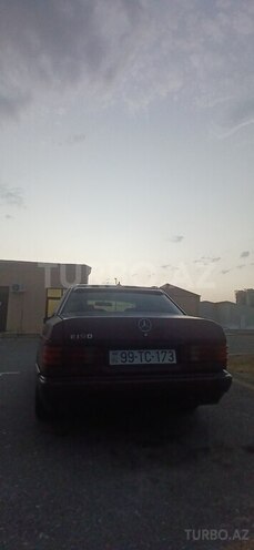 Mercedes 190 1990, 300,173 km - 0.6 l - Ucar