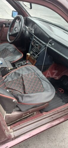Mercedes 190 1990, 300,173 km - 0.6 l - Ucar